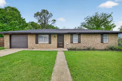 205 Wayne Drive, Sanger, TX 76266 - Photo 7