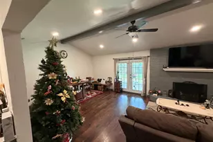 1305 Pinehurst Dr, Fort Worth, TX 76134 - Photo 11