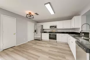 5538 Marina Dr, Garland, TX 75043 - Photo 7