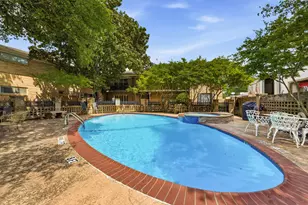 6131 Bandera Ave, Dallas, TX 75225 - Photo 17