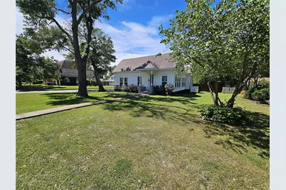 508 S Ross Avenue, Mexia, TX 76667 - Photo 1