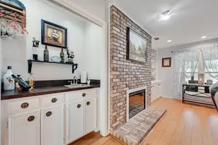 6155 Highwoods Ct, Fort Worth, TX 76112 - Photo 13