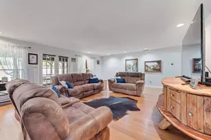 6155 Highwoods Ct, Fort Worth, TX 76112 - Photo 5