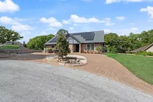 6155 Highwoods Ct, Fort Worth, TX 76112 - Photo 3