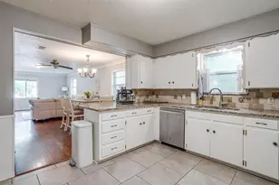 3217 Lubbock Ave, Fort Worth, TX 76109 - Photo 11