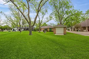 8902 Woodlawn Dr, Granbury, TX 76049 - Photo 35