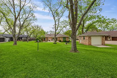 8902 Woodlawn Drive, Granbury, TX 76049 - Photo 33