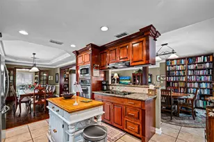 8902 Woodlawn Dr, Granbury, TX 76049 - Photo 11