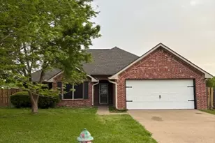 1157 N 3rd St, Wills Point, TX 75169 - Photo 1