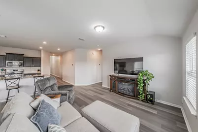 9929 Clemmons Road, Fort Worth, TX 76108 - Photo 7