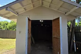 636 Highfall Dr, Dallas, TX 75232 - Photo 13