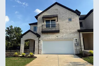 120 Homes Drive, Grand Prairie, TX 75050 - Photo 1