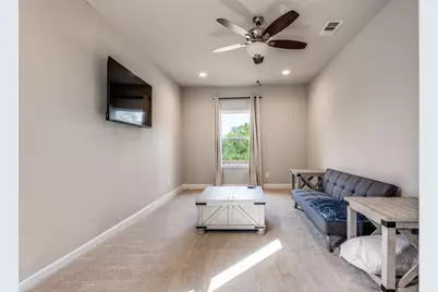 1415 Diceman Avenue, Dallas, TX 75203 - Photo 11