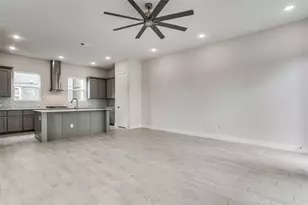 2654 Carolwood Ln, Dallas, TX 75212 - Photo 9