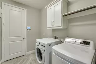 8042 Acoma Ln, Dallas, TX 75252 - Photo 23