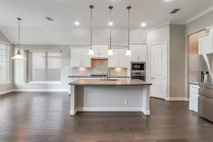 8042 Acoma Ln, Dallas, TX 75252 - Photo 9