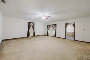 600 S College Ave, Eastland, TX 76448 - Photo 9