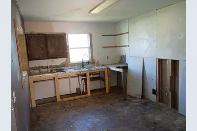 1220 Maple Street, Graham, TX 76450 - Photo 11