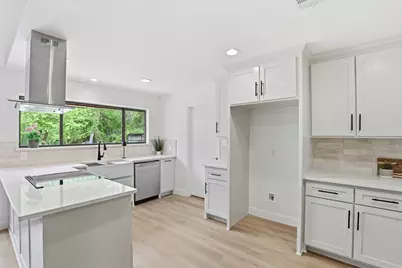 300 Hidden Valley Drive, Aledo, TX 76008 - Photo 9