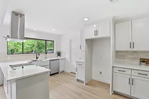 300 Hidden Valley Dr, Aledo, TX 76008 - Photo 9