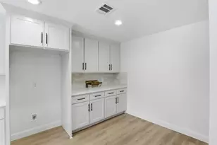 300 Hidden Valley Dr, Aledo, TX 76008 - Photo 11