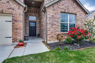 105 Lemley Dr, Fort Worth, TX 76131 - Photo 3