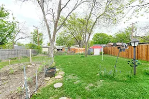 1853 Tompkins Dr, Grand Prairie, TX 75051 - Photo 25