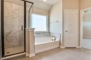 3722 Mighty Oaks St, Bedford, TX 76021 - Photo 13