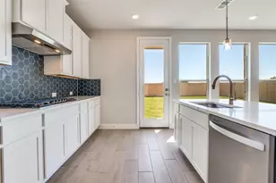 3722 Mighty Oaks St, Bedford, TX 76021 - Photo 3