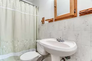 1405 Bluebonnet Dr, Fort Worth, TX 76111 - Photo 13