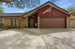 1233 Greenbriar Ln, Cleburne, TX 76033 - Photo 5