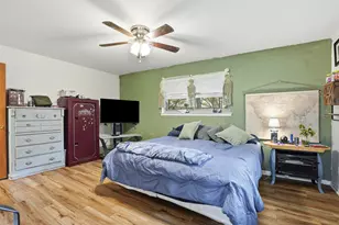 1233 Greenbriar Ln, Cleburne, TX 76033 - Photo 11