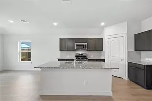 106 Patrick Henry Dr, Venus, TX 76084 - Photo 3