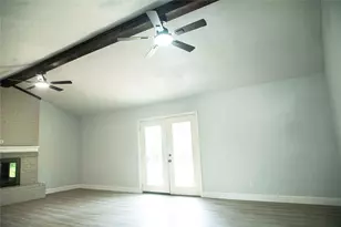 1432 Barron Ln, Fort Worth, TX 76112 - Photo 17