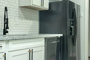 1432 Barron Ln, Fort Worth, TX 76112 - Photo 9