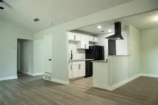 1432 Barron Ln, Fort Worth, TX 76112 - Photo 5