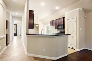 913 Partridge Dr, Aubrey, TX 76227 - Photo 9