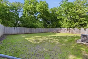 2511 Custer Dr, Dallas, TX 75216 - Photo 17