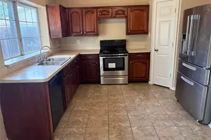 320 W Williams St, Cedar Hill, TX 75104 - Photo 9