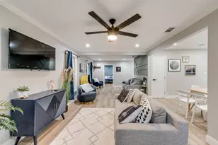 1103 W Russell Ave, Carrollton, TX 75006 - Photo 5