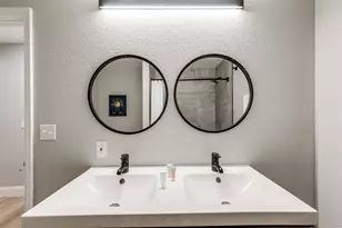 1103 W Russell Ave, Carrollton, TX 75006 - Photo 19