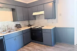 2217 Long Creek Ct, Granbury, TX 76049 - Photo 9