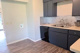 2217 Long Creek Ct, Granbury, TX 76049 - Photo 11