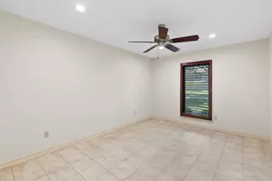 7708 Lemmonwood Dr, Dallas, TX 75231 - Photo 11