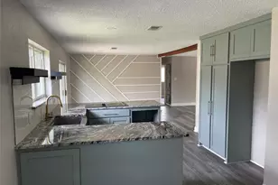 3817 Bremerton St, Irving, TX 75062 - Photo 5