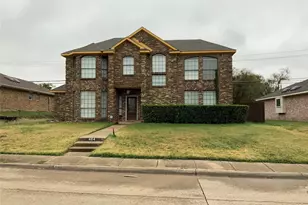 404 Saddle Head Dr, DeSoto, TX 75115 - Photo 1