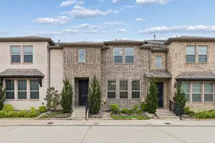 911 Ponds Edge Ln, Euless, TX 76040 - Photo 1