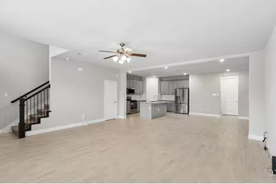 911 Ponds Edge Lane, Euless, TX 76040 - Photo 5