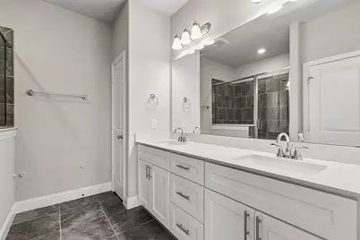 911 Ponds Edge Lane, Euless, TX 76040 - Photo 23