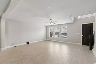 911 Ponds Edge Ln, Euless, TX 76040 - Photo 7